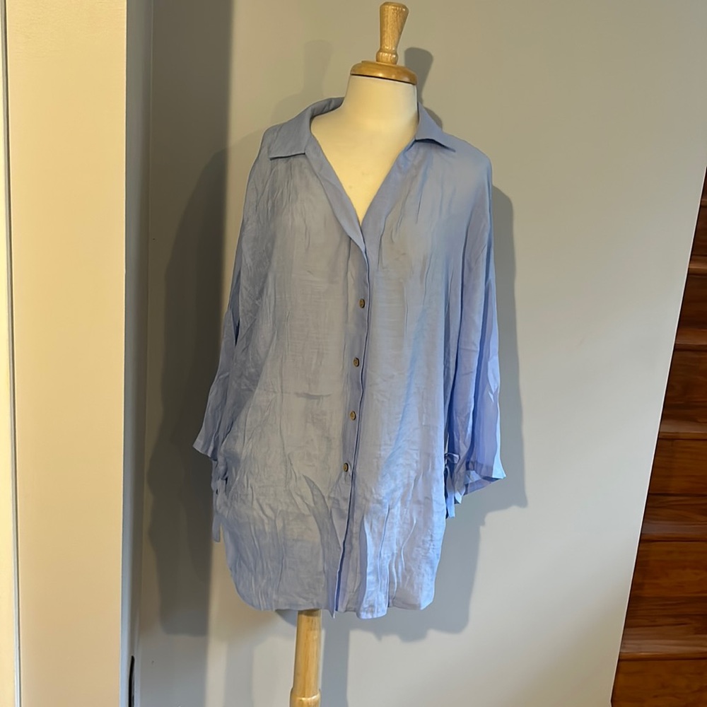 Button Down Top. Size 2XL